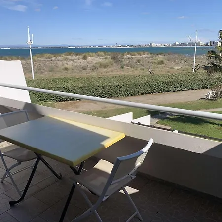 Avec Climatisation Et Parking Securise, 4 Couchages - Fr-1-731-144 * Le Grau-du-Roi