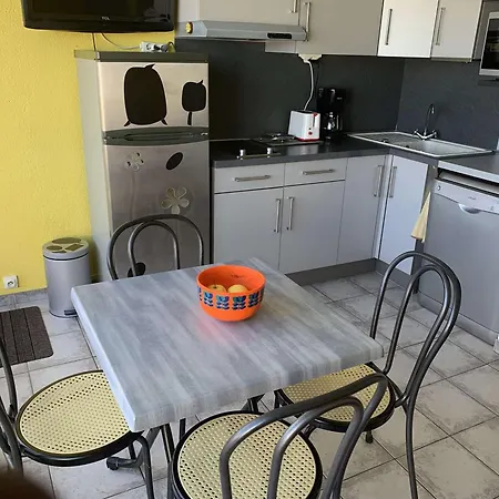 Avec Climatisation Et Parking Securise, 4 Couchages - Fr-1-731-144 *